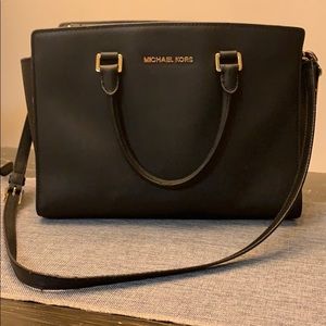 Large Michael Kors Shoulder Bag